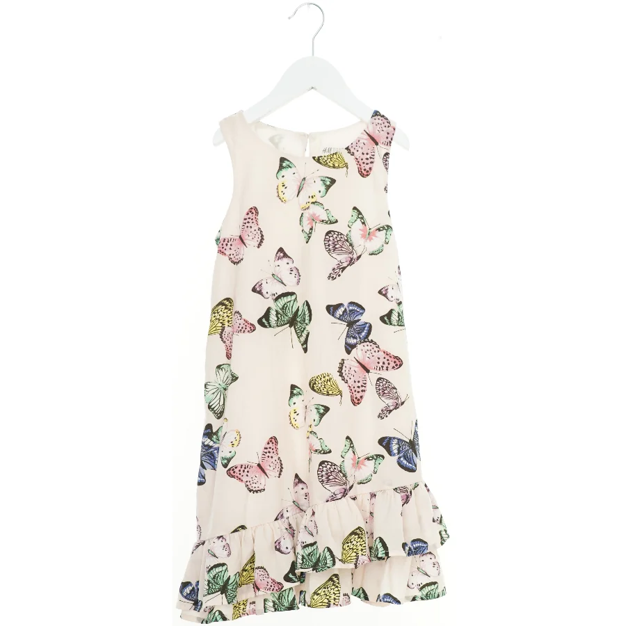 Sommerkjole med sommerfugleprint fra H&M (str. 128)
