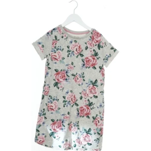 Kjole fra H&M (str. 140 cm)