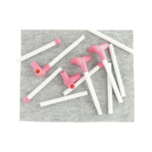 Pose med lyserøde bordben