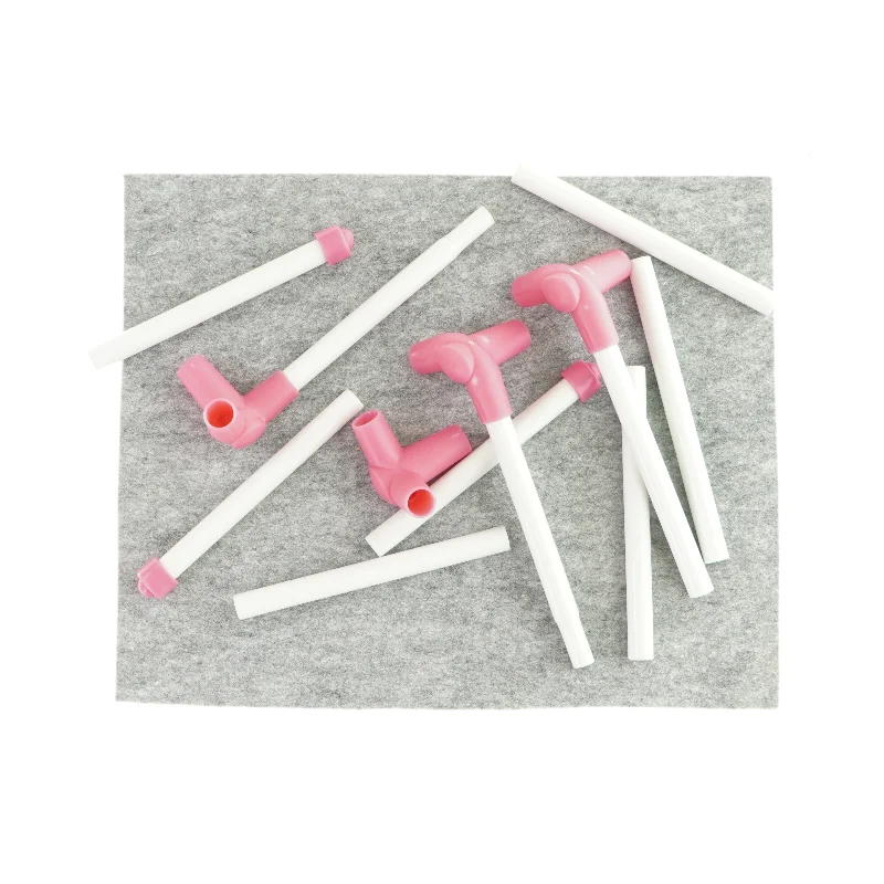 Pose med lyserøde bordben