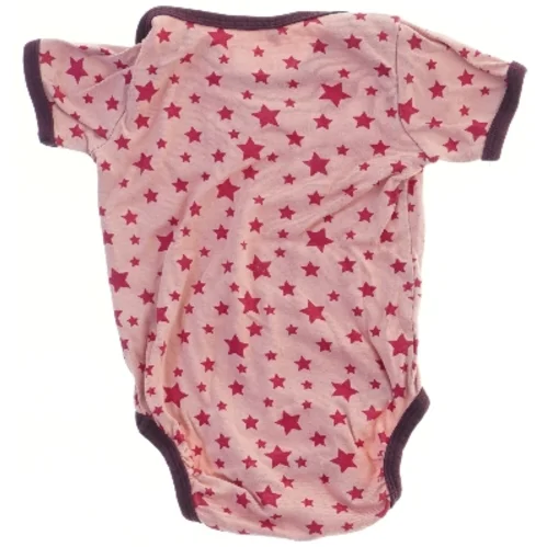 Stjernemønstret bodystocking til baby fra Mads & Mette (str. 74)