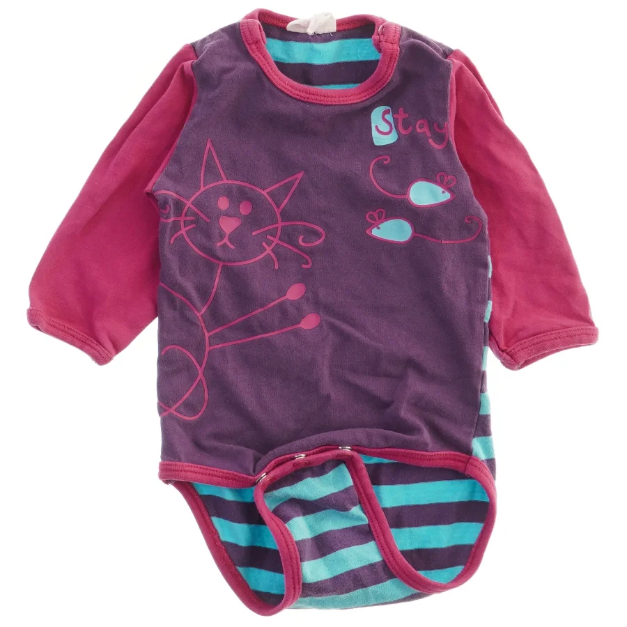 Langærmet body med kattemotiv fra Me Too (str. 62)