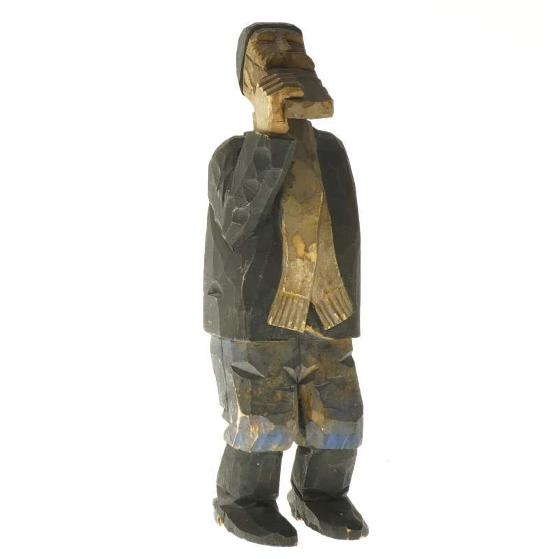Træfigur af mand (str. 21,5 cm)