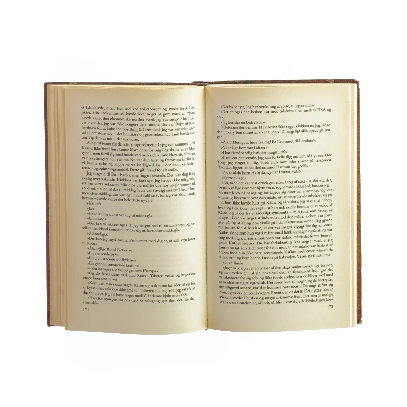 Pigen i gyngen af Richard Adams fra Bog