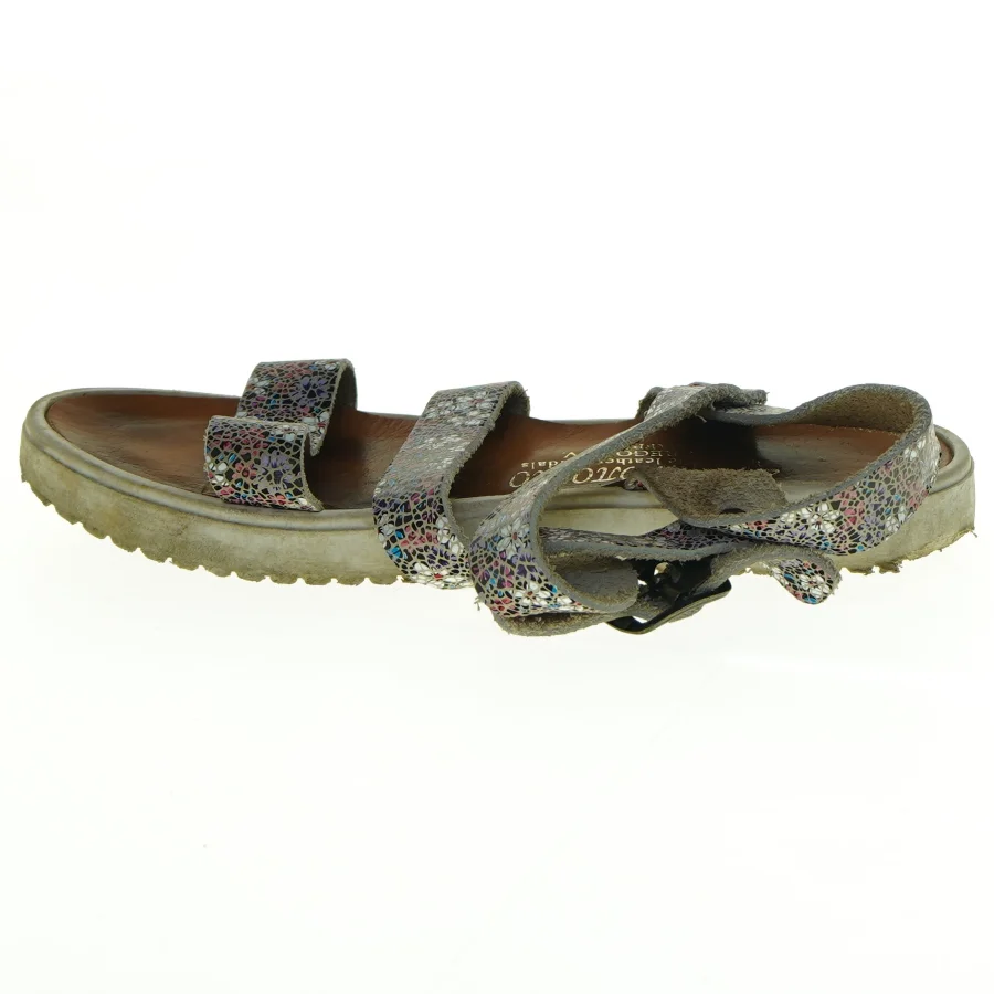 Mønstrede sandaler (str. 32)