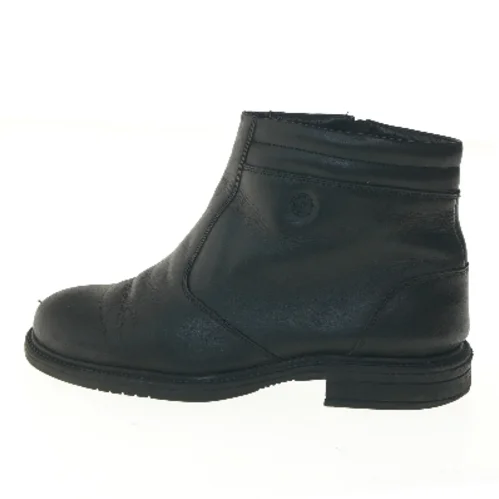 Sorte læderstøvler med lynlås str. 45 fra Hush Puppies (str. 45 )