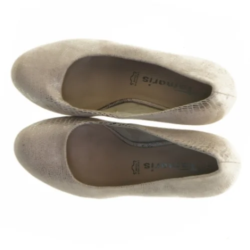 Beige højhælede sko fra Tamaris (str. 36)
