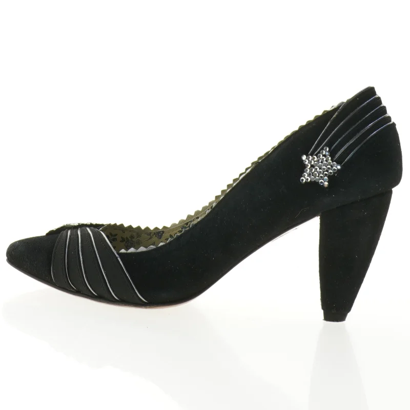 Sorte højhælede sko med dekoration (str. 36)