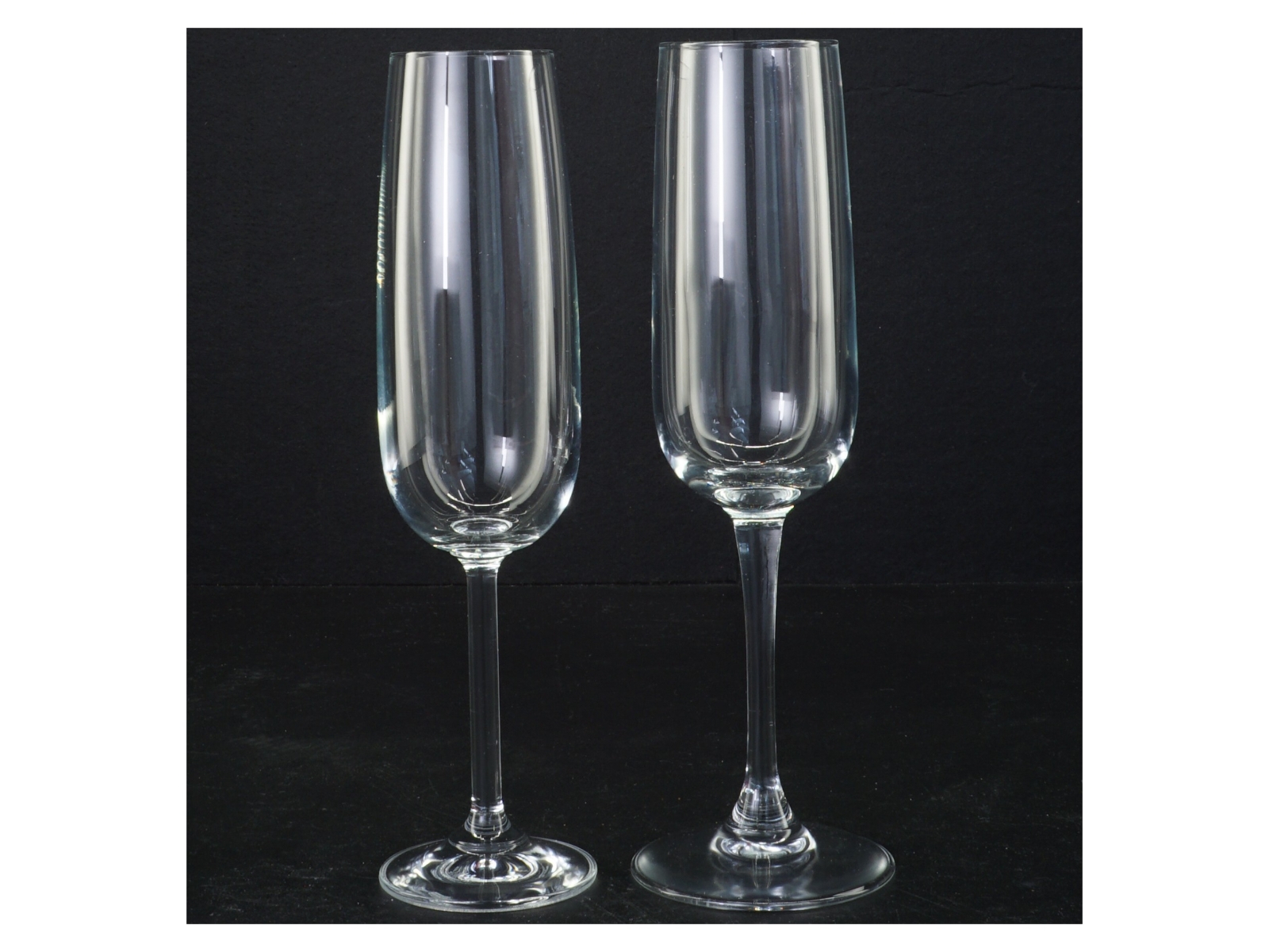 Champagneglas (str. 21 x 7 cm og 21 x 5 cm)