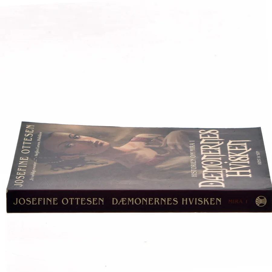 Dæmonernes hvisken af Josefine Ottesen (Bog)