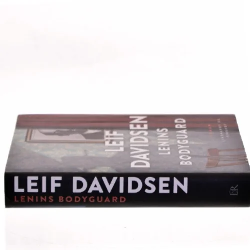 Lenins bodyguard af Leif Davidsen (Bog)