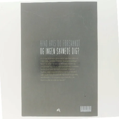 Pige savnes (ikke) af Camilla Sandmo (f. 1991) (Bog)