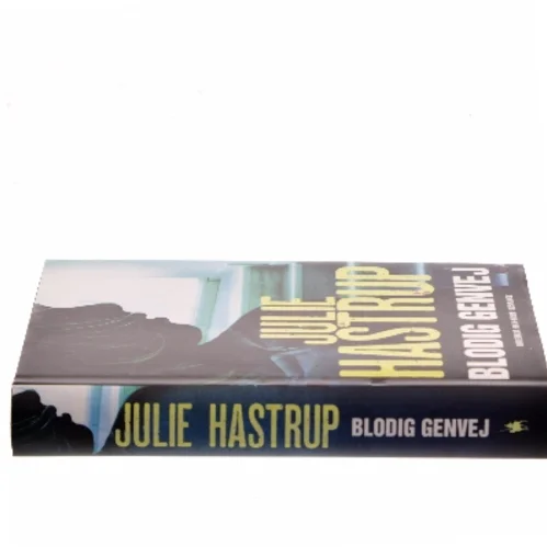 Blodig genvej : krimi af Julie Hastrup (Bog)
