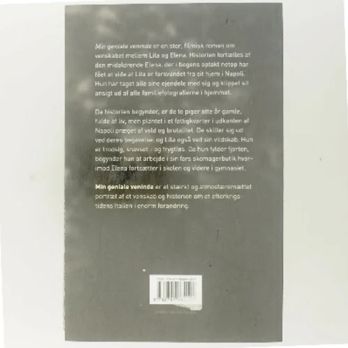 Min geniale veninde af Elena Ferrante (Bog)