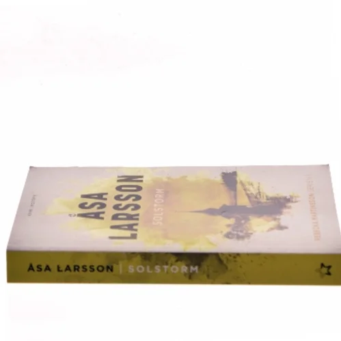 Solstorm af Åsa Larsson (Bog)