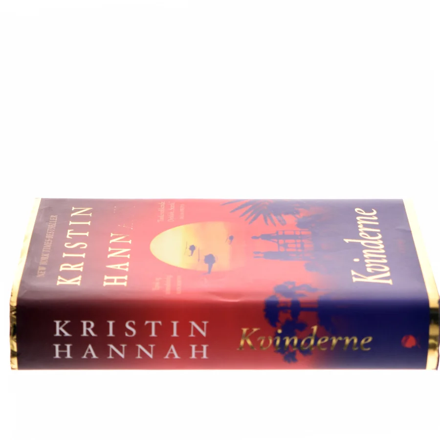 Kvinderne (Læseklubpose) af Kristin Hannah (Bog)