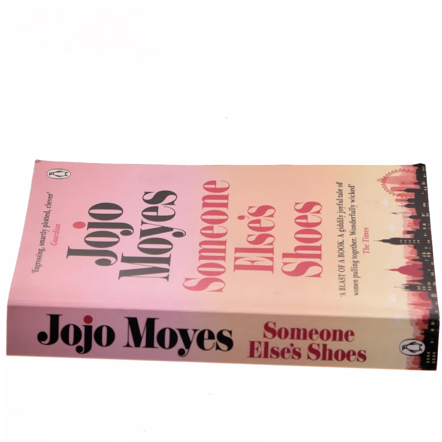 Someone Else's Shoes af Jojo Moyes (Bog)