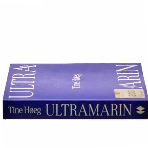 Ultramarin : roman af Tine Høeg (f. 1985) (Bog)