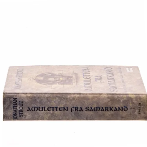 Amuletten fra Samarkand af Jonathan Stroud (Bog)