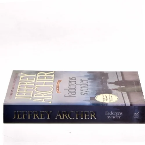 Faderens synder af Jeffrey Archer (Bog)
