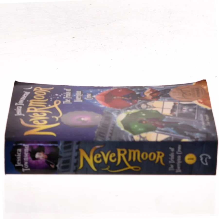 Nevermoor: The Trials of Morrigan Crow af Jessica Townsend (Bog)