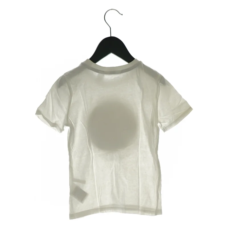T shirt fra H&M (str. 110/116)