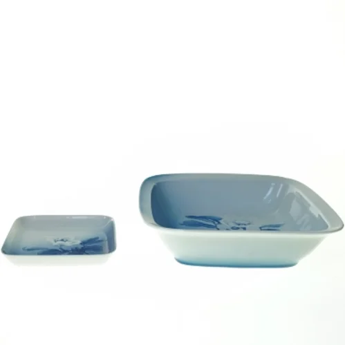 To skåle, 576 og 333 fra Bing Og Grøndahl (str. 21 x 5 cm 12 cm)