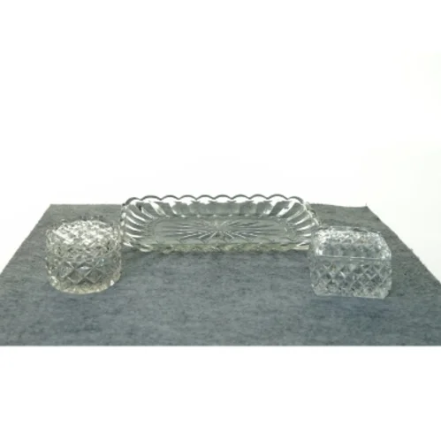 Krystalsæt til sminkebord eller på badeværelse. (str. 22 x 14 cm 7 x 5 cm 6 x 4 cm)