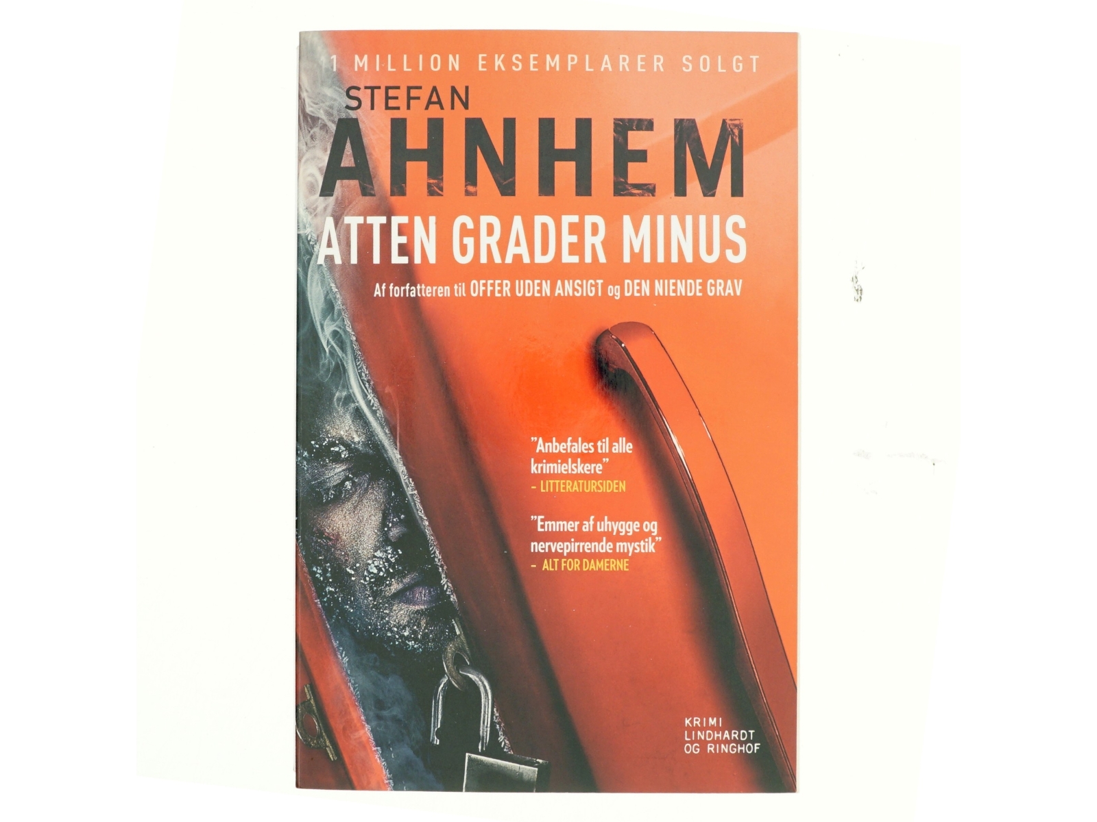 Atten grader minus af Stefan Ahnhem (Bog)