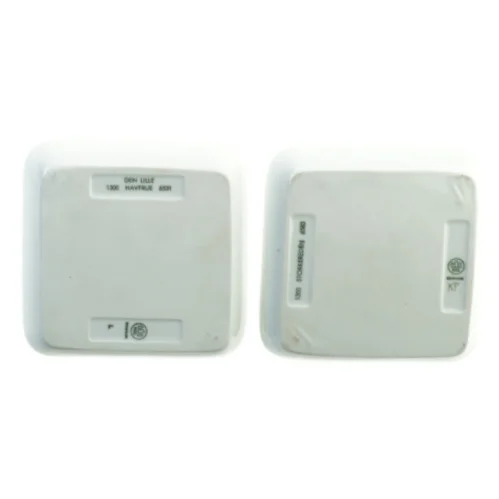 Askebægre med Den Lille Havfrue nr. 1300-6531 og Skål med Storkereden nr. 1300-6583 fra Bing Og Grøndahl (str. 12 x 12 cm)