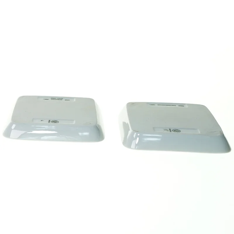 Askebægre med Den Lille Havfrue nr. 1300-6531 og Skål med Storkereden nr. 1300-6583 fra Bing Og Grøndahl (str. 12 x 12 cm)