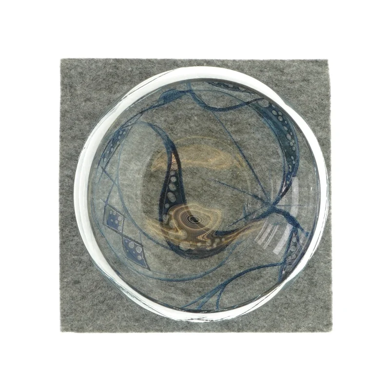 Glas skål med mønster