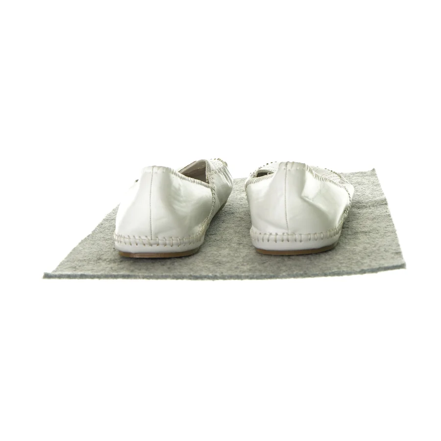 Ballerina sko fra Kanizma (str. 40)