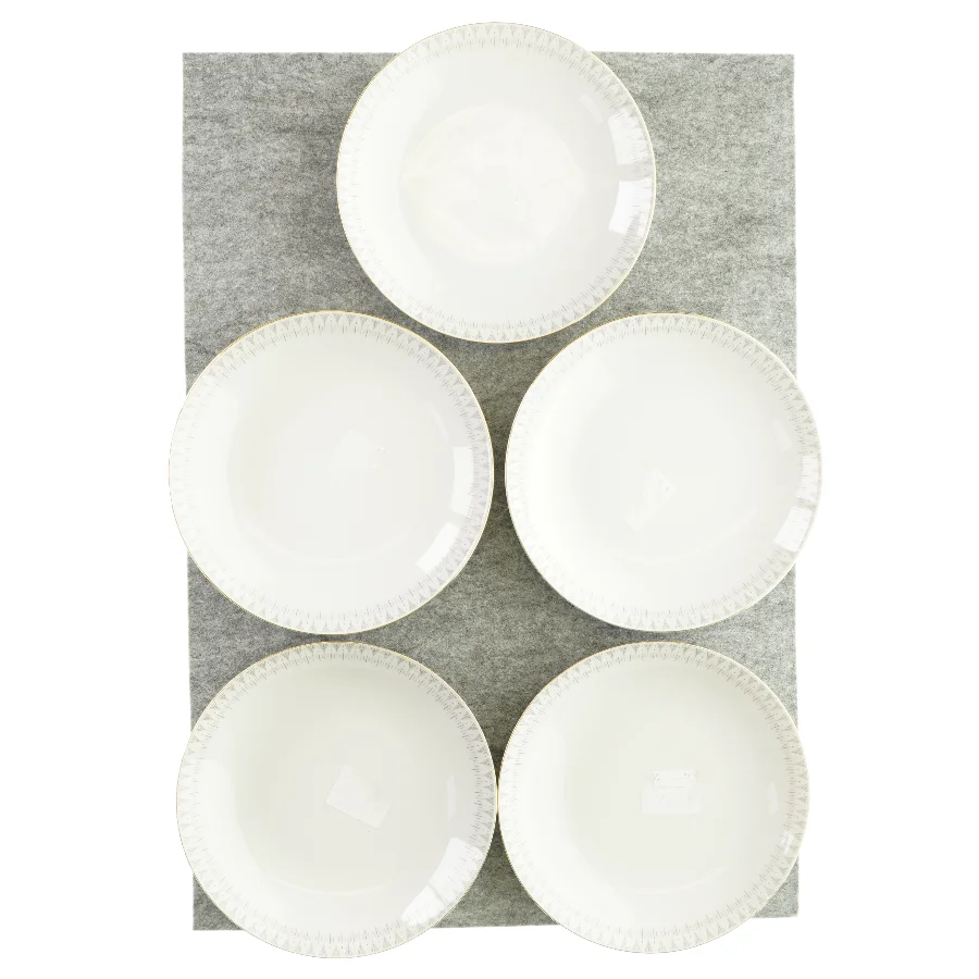 5 dybe tallerkner og 1 middags tallerken fra Bavaria