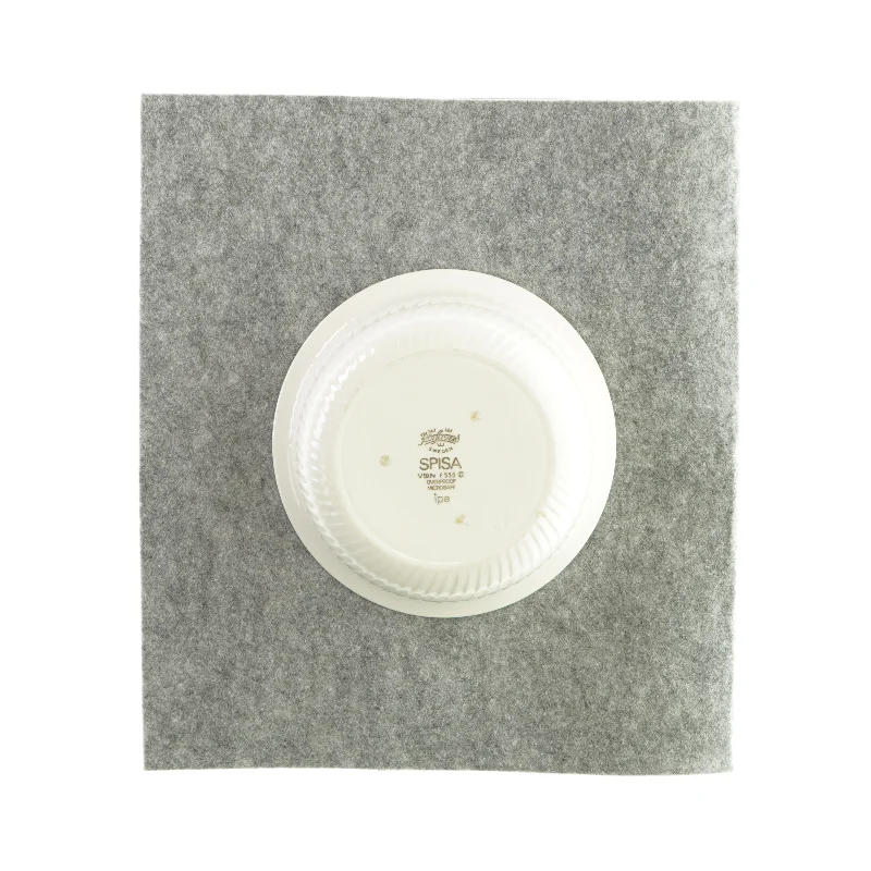 Skål af porcelæn fra Spisa 