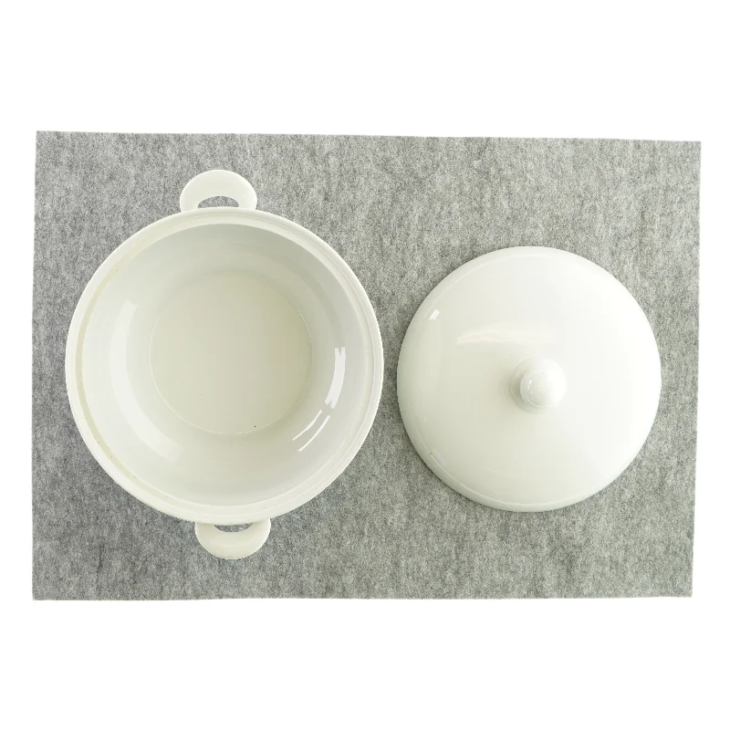 Porcelænsskål med låg 