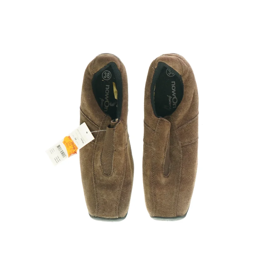 Sko fra NowOn (str. 38)