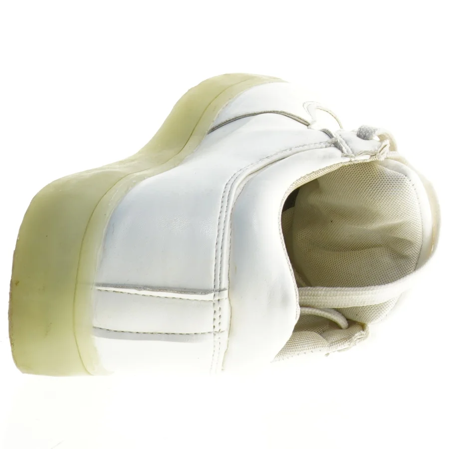Hvide sneakers (str. 3)