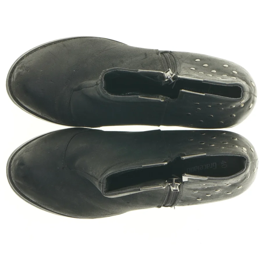 Brugte sorte ankelstøvler fra Graceland (str. 40)