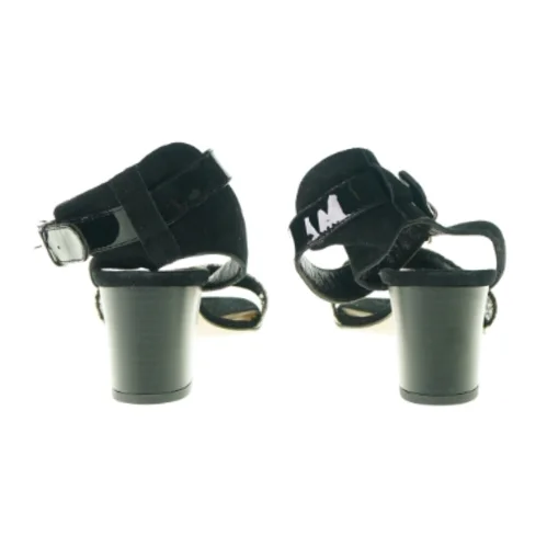 Sandal med hæl fra Fonnesberg (str. 40)