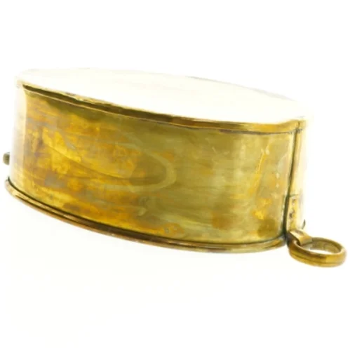 Messingbakke med ringhåndtag (str. 26 x 17 x 9 cm)