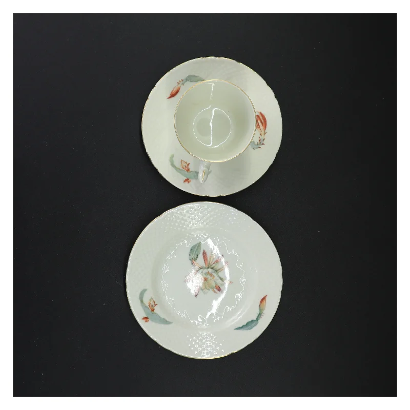 Porcelæn tesæt fra Bing Og Grøndal (str. 15 x 9 cm)