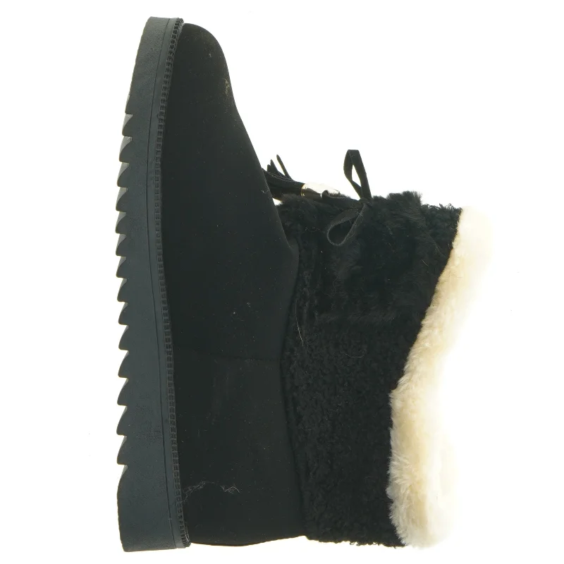 Sort vinterstøvle med for (str. 39)