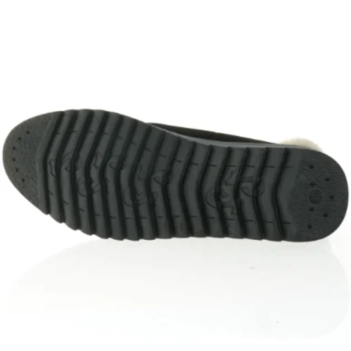 Sort vinterstøvle med for (str. 39)