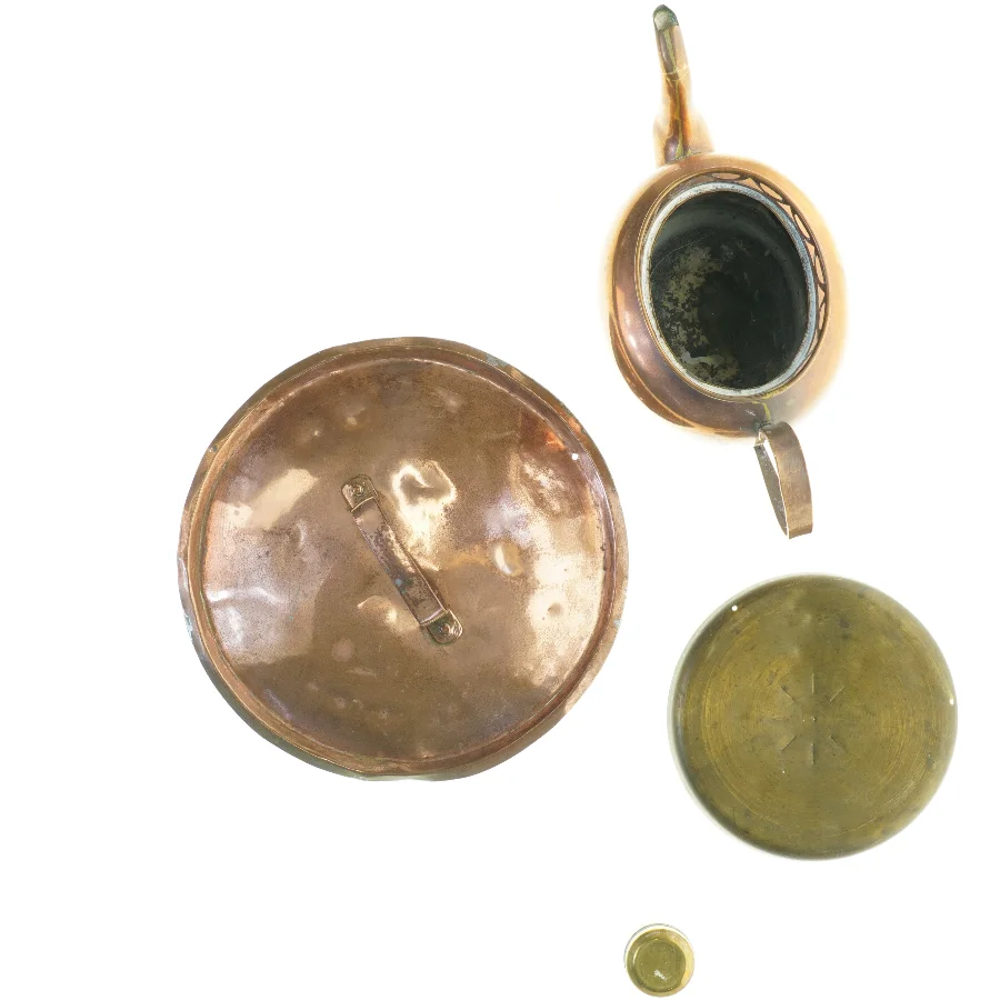 Blandede messing og kobber køkken udstyr (str. 39 x 28 cm)