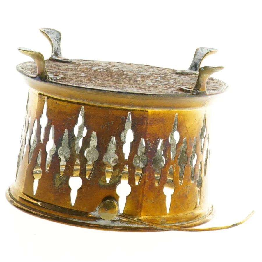 Gammel messing beholder (str. 14 x 10 cm)