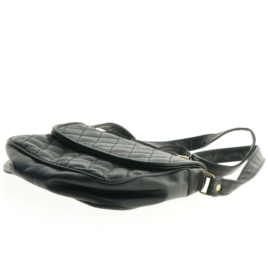 Sort quiltet skuldertaske (str. 21 x 16 cm)