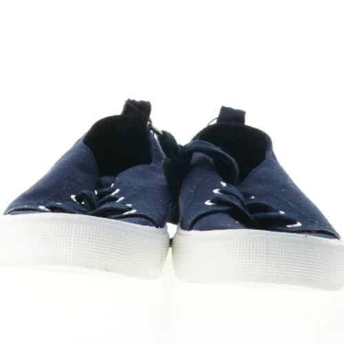 Sneakers fra H&M (str. 38)