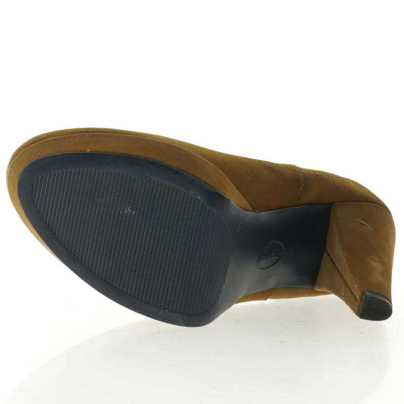 Damestøvler med høj hæl fra Graceland (str. 40)