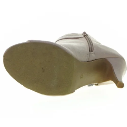 Stiletter fra Justfab (str. 8 komma 5)